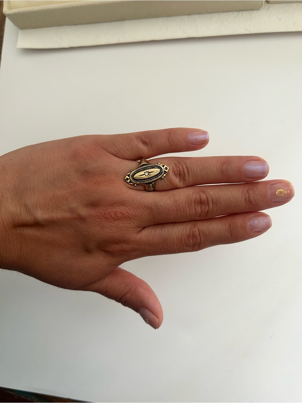 Avon Kensington Marquise Starburst Ring with Clear Center Stone - Picture 6 of 6